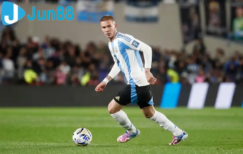 Mastantuono được kỳ vọng sẽ tiếp nối thành công từ Messi