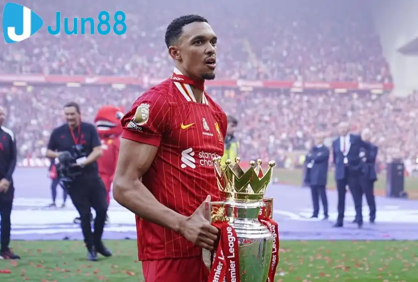 Alexander-Arnold có thể trở thành cầu thủ người Anh thứ hai trong 47 năm đối đầu Liverpool tại Cúp C1 sau Larry Lloyd Alexander-Arnold có thể trở thành cầu thủ người Anh thứ hai trong 47 năm đối đầu Liverpool tại Cúp C1 sau Larry Lloyd